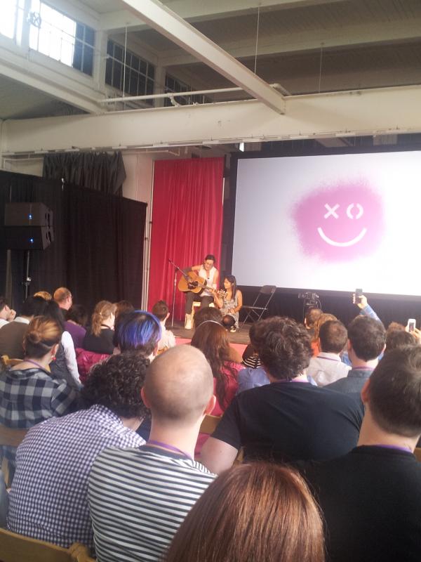A fractal song with a human capo. Can this talk never end please? #xoxofest