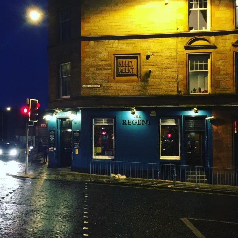 Hello, my favorite pub in Edinburgh. I'm not going to lie: it feels weird to be back.